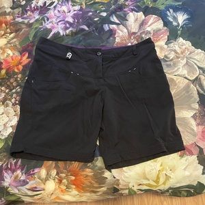 Salomon shorts sz 10